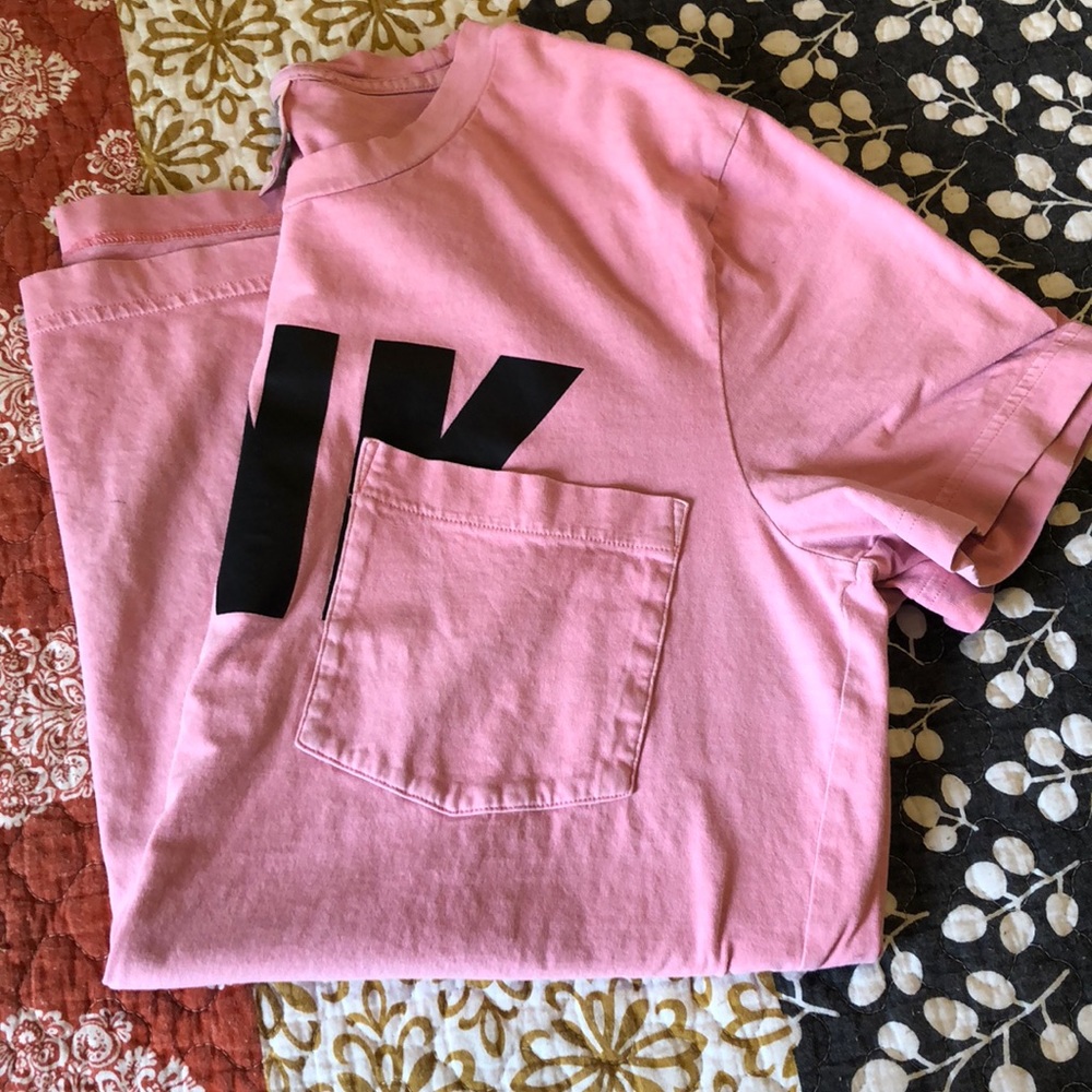 PINK tee